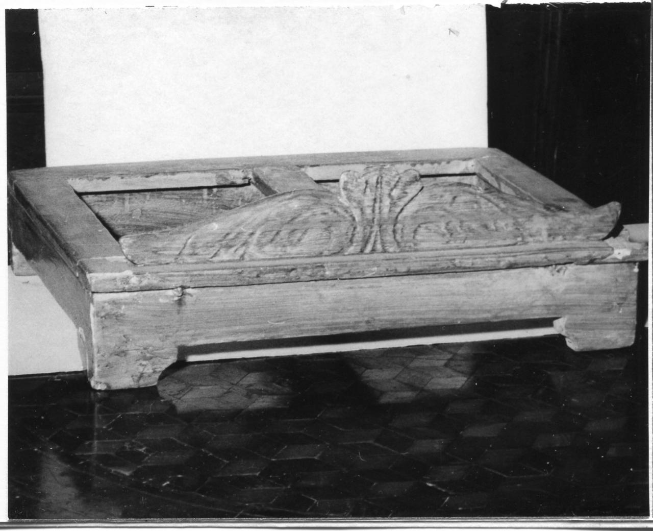 leggio - bottega carpigiana (prima metà sec. XIX)