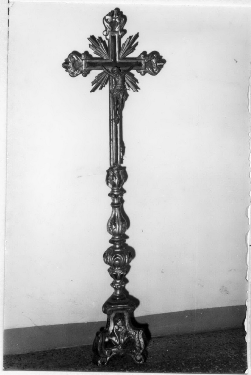 Cristo crocifisso (croce d'altare) - bottega carpigiana (inizio sec. XVIII)