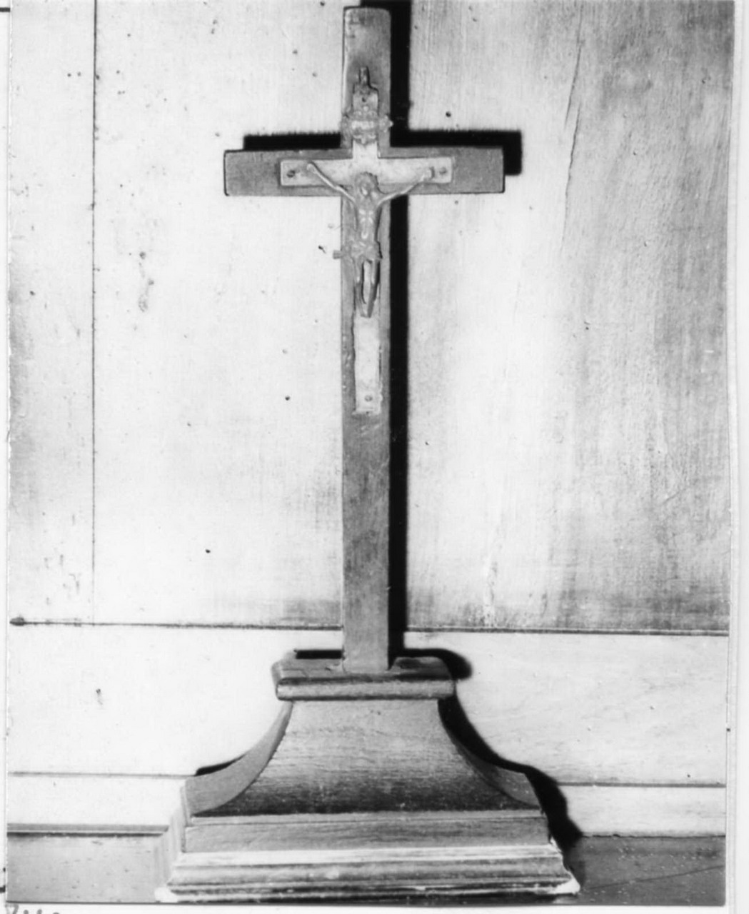 Cristo crocifisso (croce d'altare) - bottega emiliana (seconda metà sec. XVII)