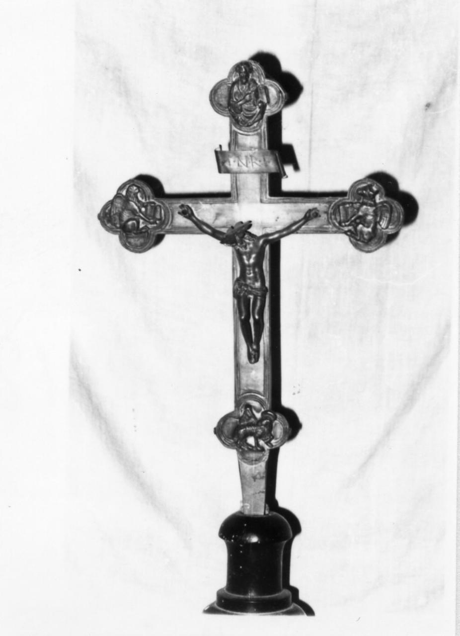 croce processionale - bottega reggiana (fine/inizio secc. XVI/ XVII)