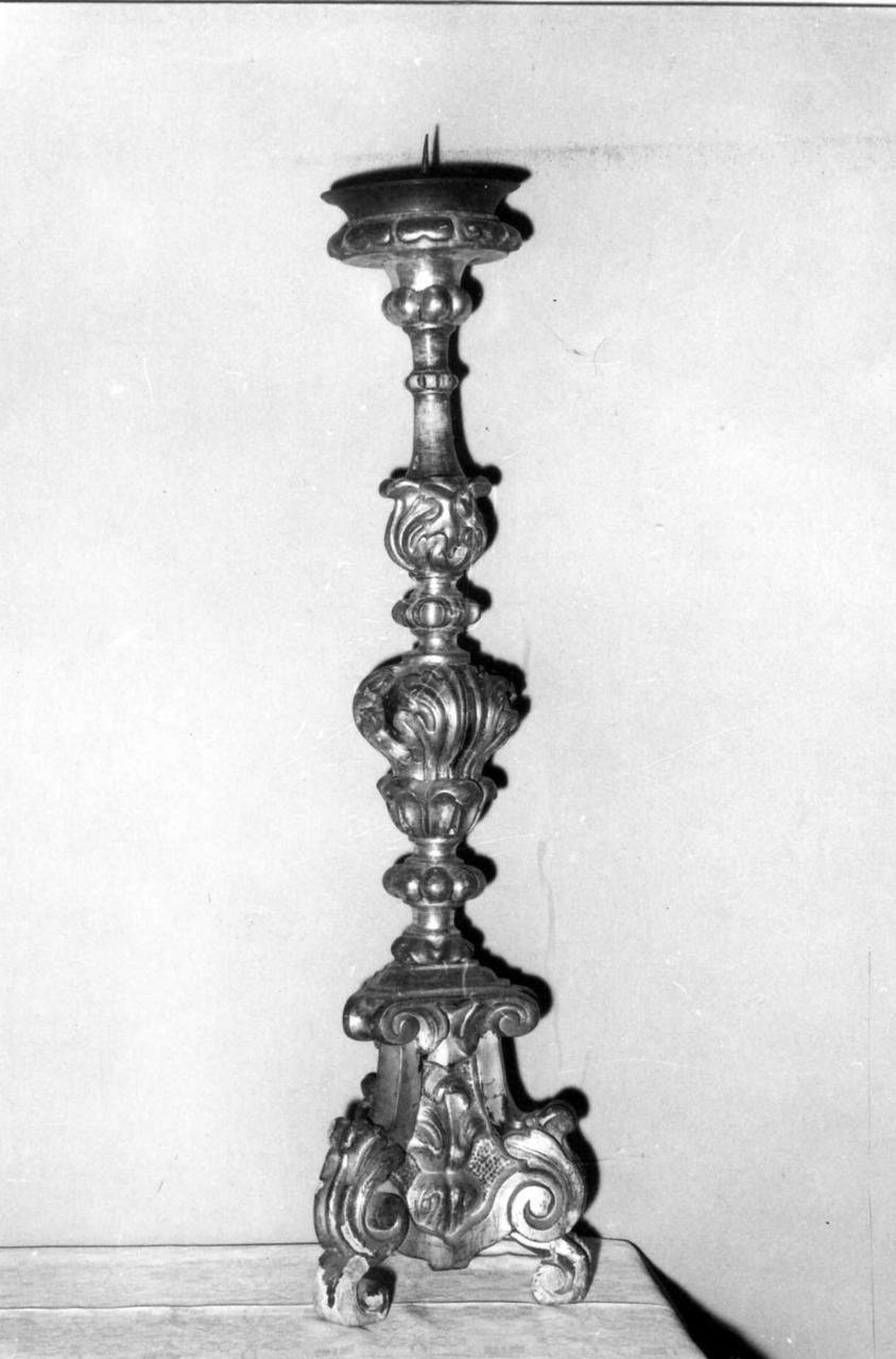 candeliere d'altare, serie - bottega modenese (sec. XVIII)