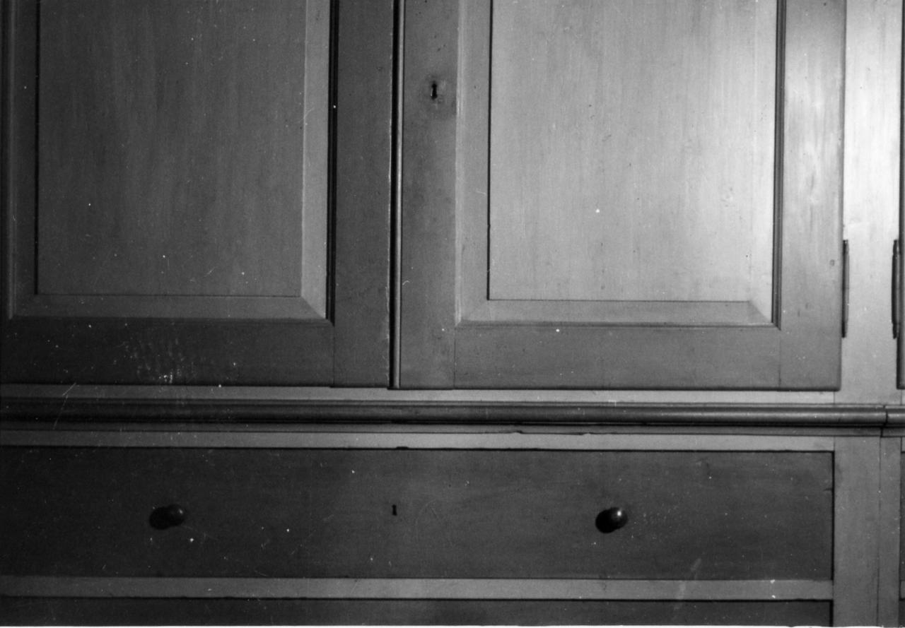 armadio - bottega modenese (prima metà sec. XIX)