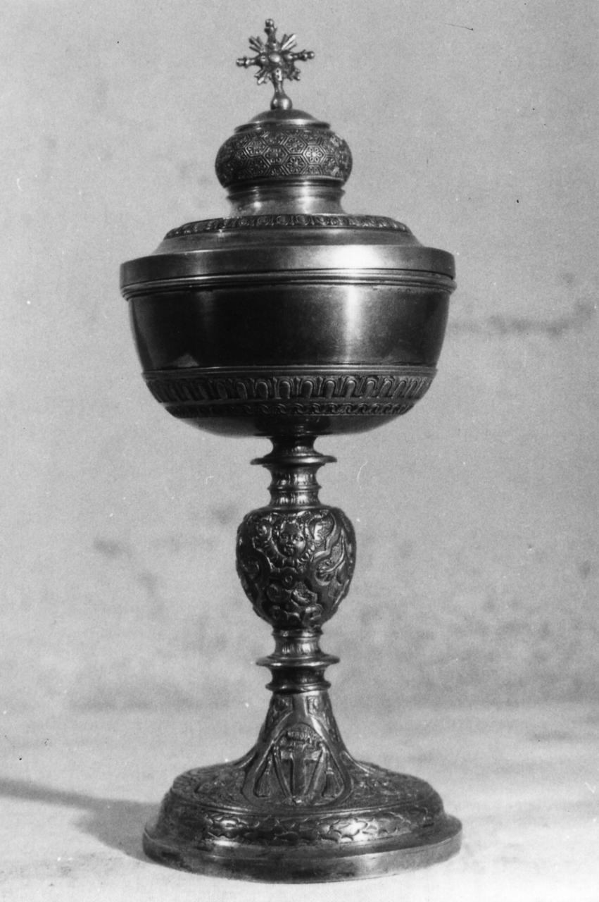 pisside - bottega emiliana (fine, metà sec. XVI, sec. XIX)