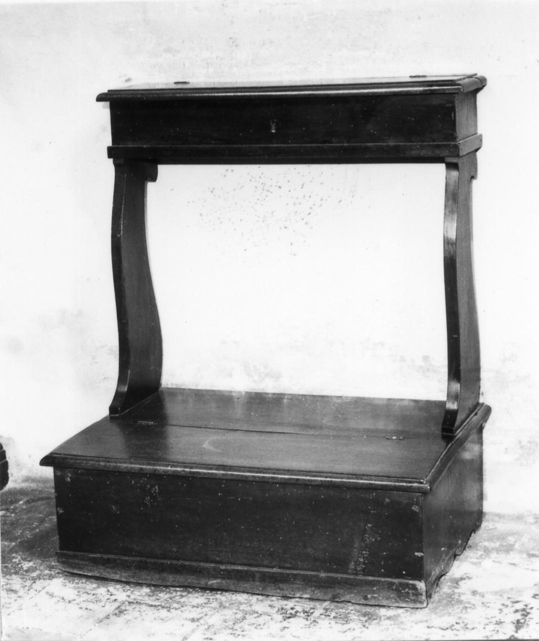 inginocchiatoio, serie - bottega modenese (metà sec. XVIII)