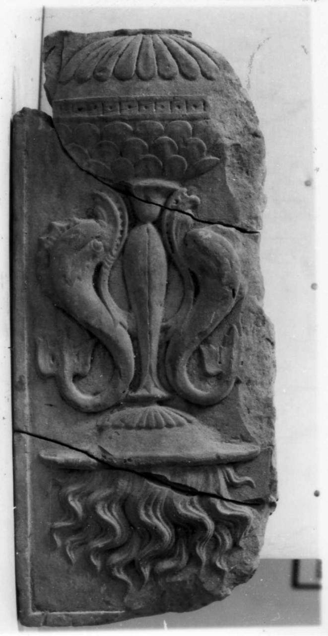 fregio (scultura) - bottega carpigiana (inizio sec. XVI)