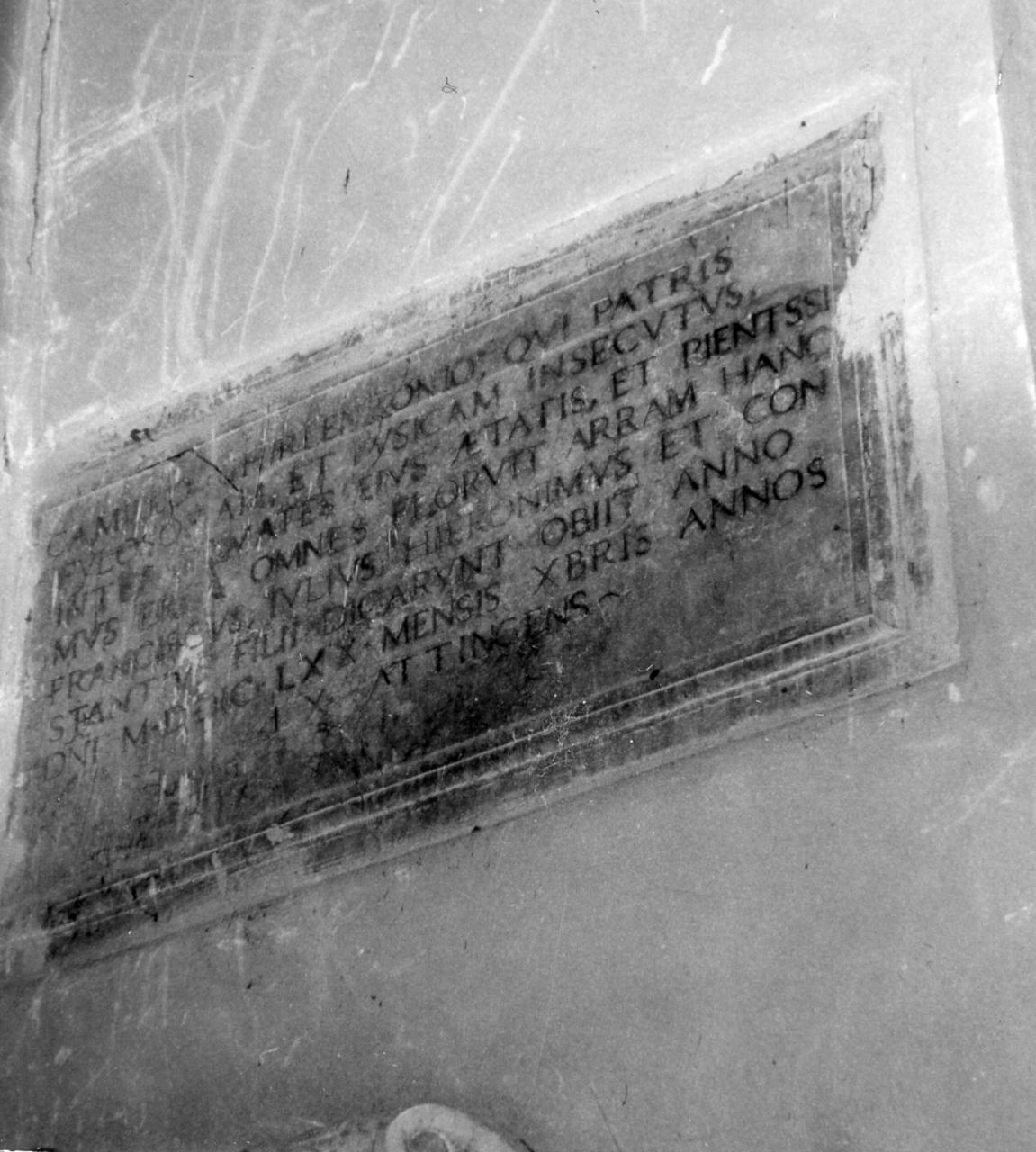 lapide tombale - bottega modenese (seconda metà sec. XVII)