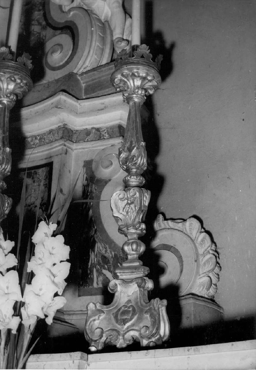 candeliere d'altare, serie - manifattura modenese (metà sec. XVIII)