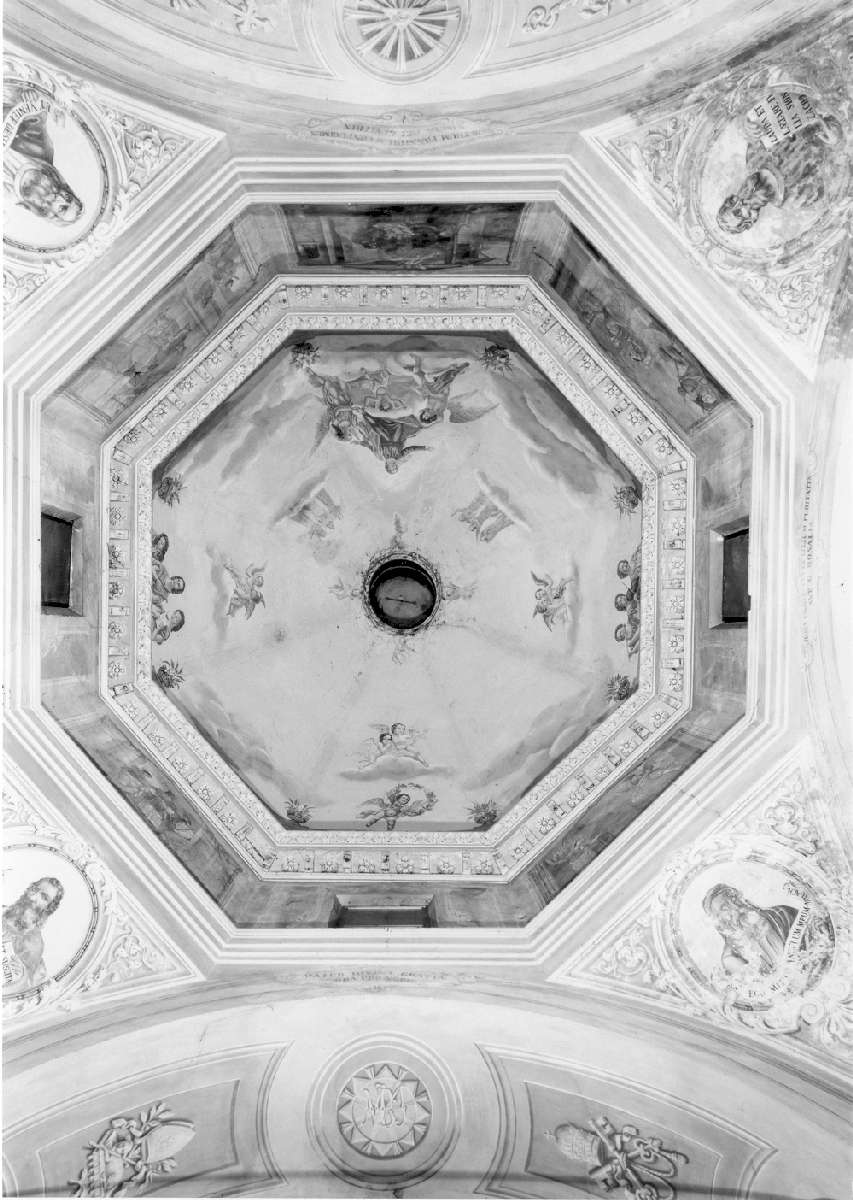 Madonna in gloria (decorazione pittorica) di Gilli Giuseppe detto Giuseppe da Renazzo (attribuito) (sec. XIX)