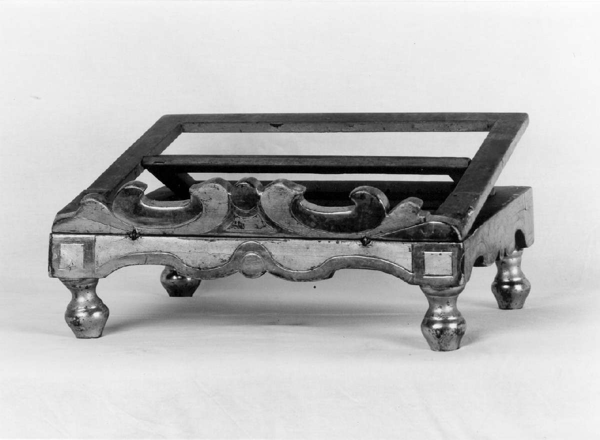 leggio d'altare - manifattura emiliana (ultimo quarto sec. XVIII)