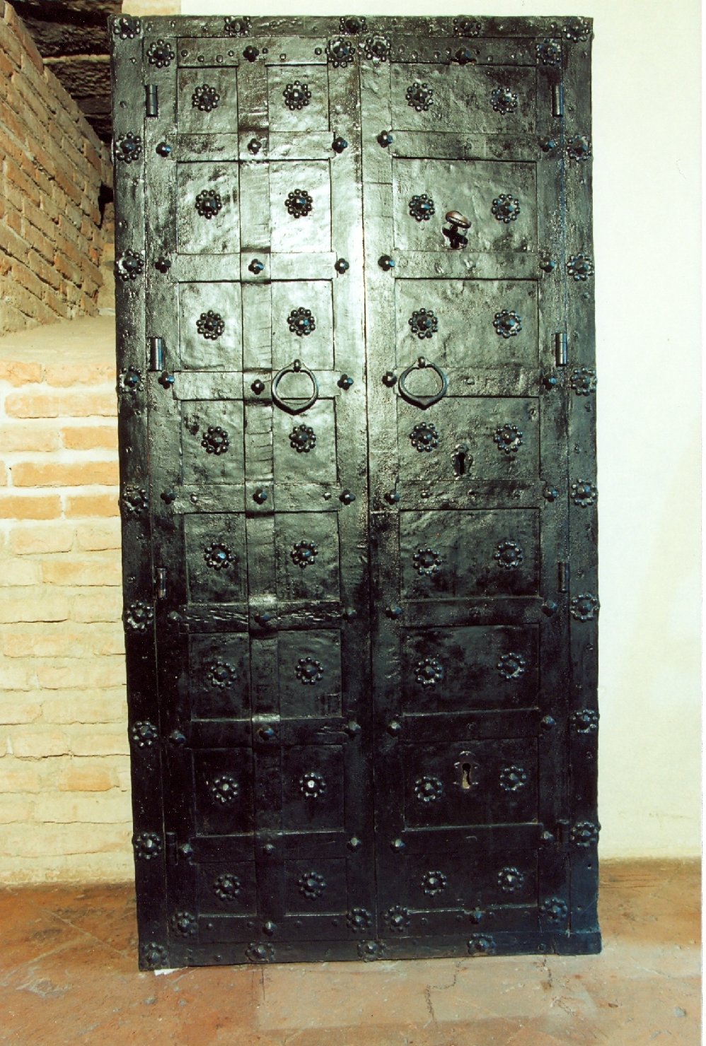 cassaforte a muro - bottega emiliana (sec. XVI)