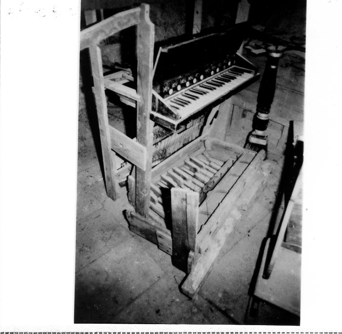 organo di Ghidoni Fortunato (attribuito) (inizio sec. XX)