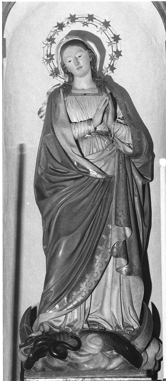 Madonna Immacolata (statua) di Ballanti Giovanni Battista detto Graziani (prima metà sec. XIX)