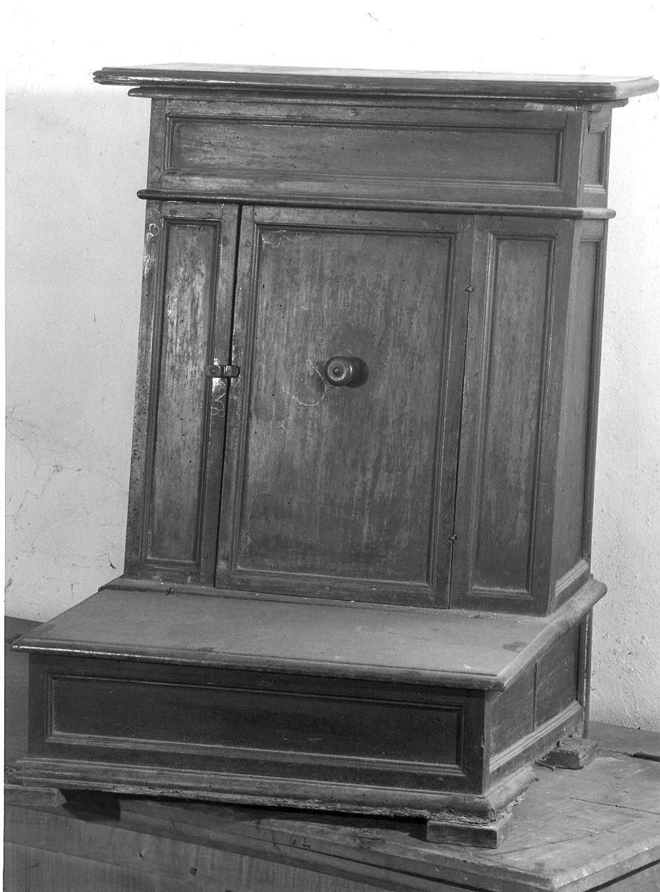 inginocchiatoio - ambito parmense (prima metà sec. XVIII)