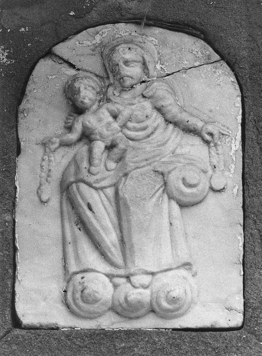 Madonna del Rosario (formella) - ambito carrarese (sec. XIX)