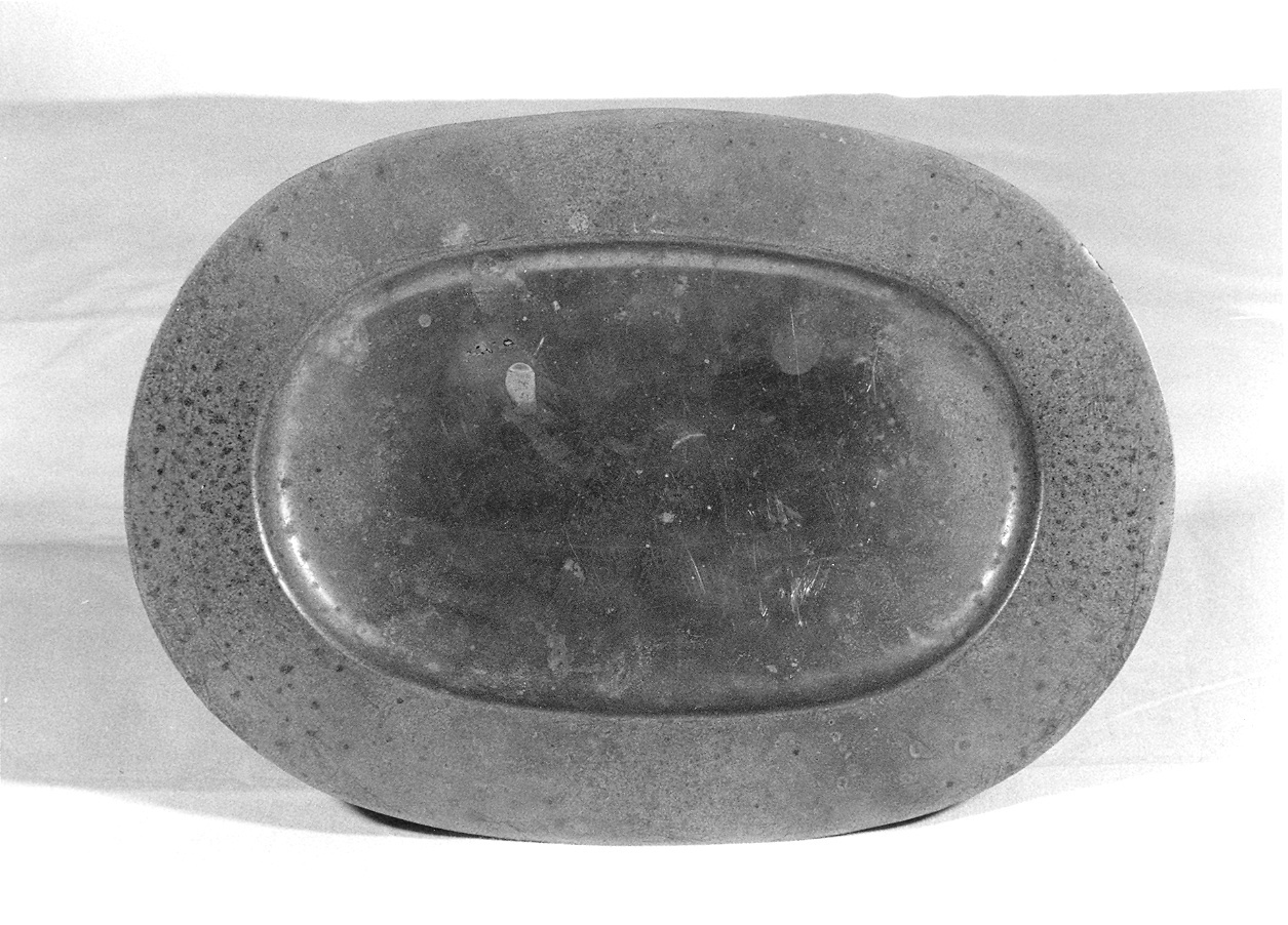 piattino da comunione - produzione parmense (fine/inizio secc. XIX/ XX)