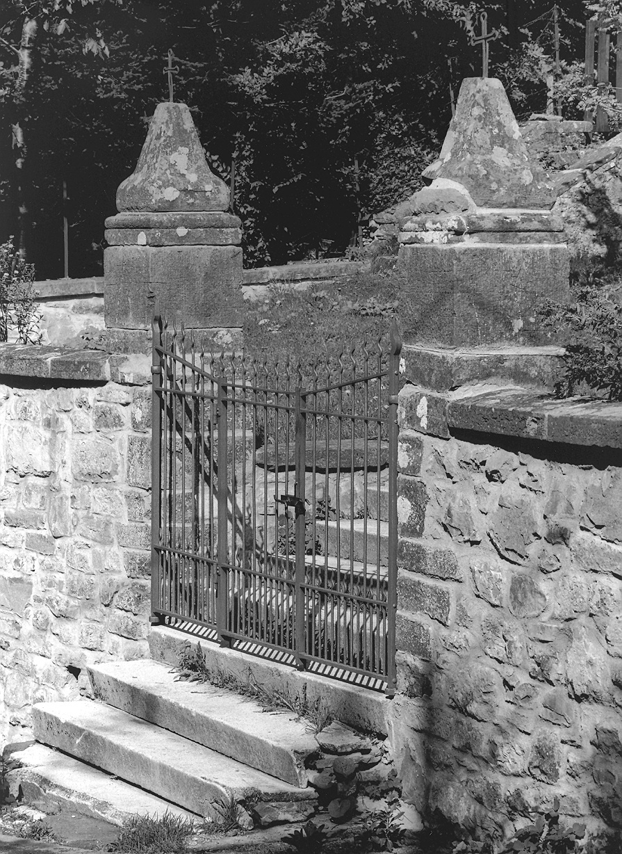 plinto, coppia - ambito parmense (prima metà sec. XX)