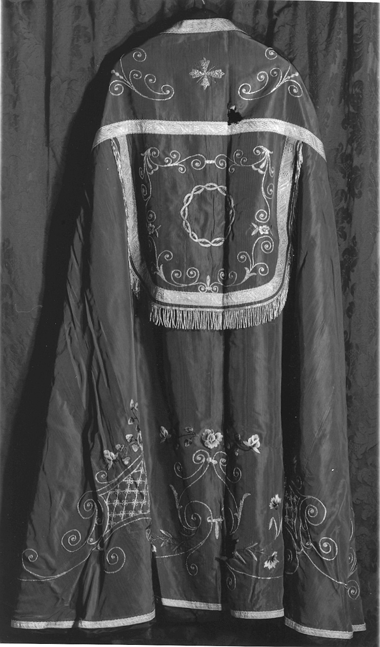 piviale - produzione parmense (metà sec. XX)