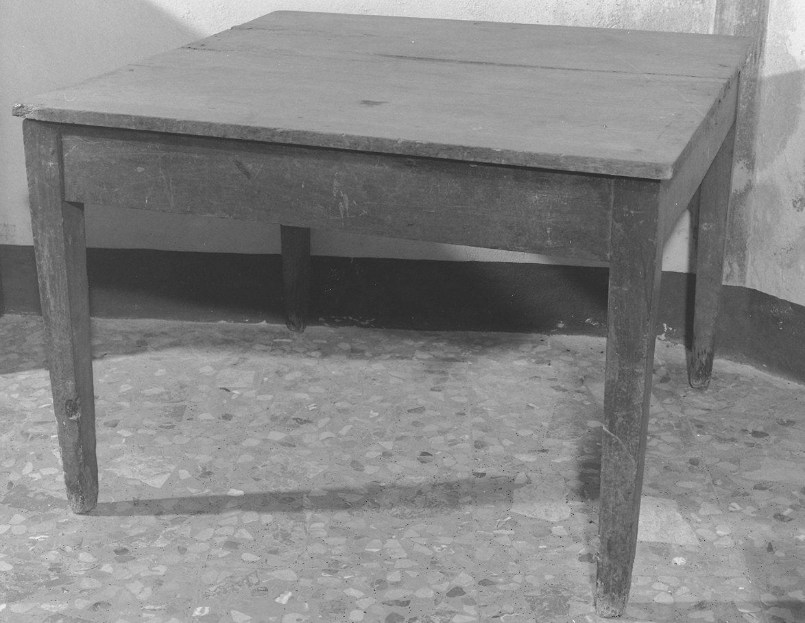 tavolo da centro - ambito parmense (prima metà sec. XVIII)