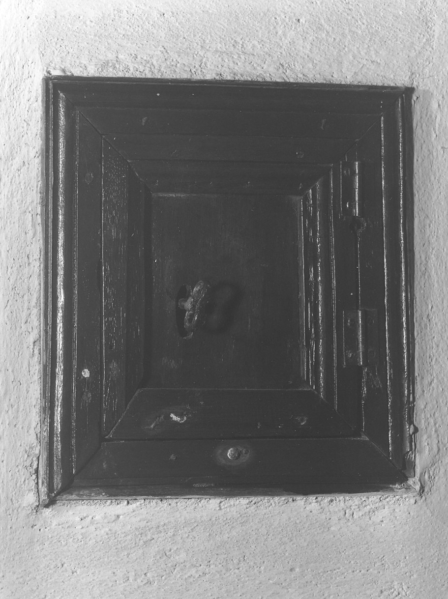 anta di armadietto per oli santi - ambito parmense (primo quarto sec. XVII)