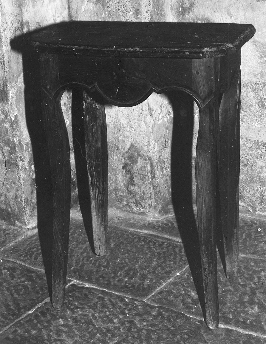 tavolino - ambito parmense (seconda metà sec. XVIII)