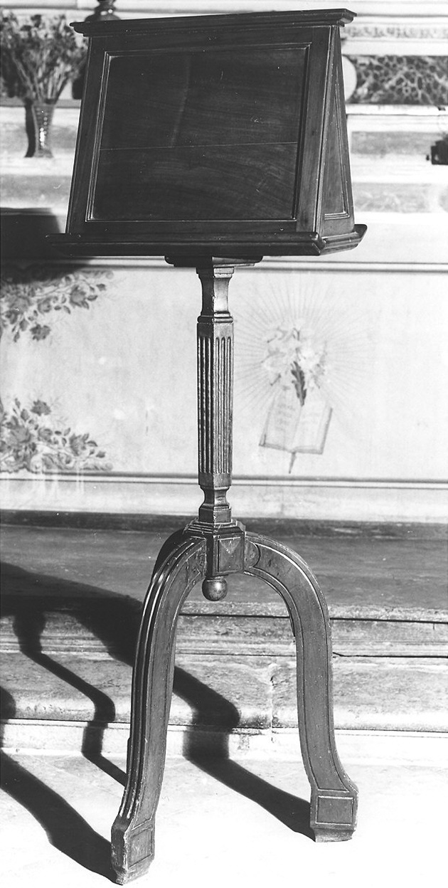 leggio a piede - ambito parmense (seconda metà sec. XIX)