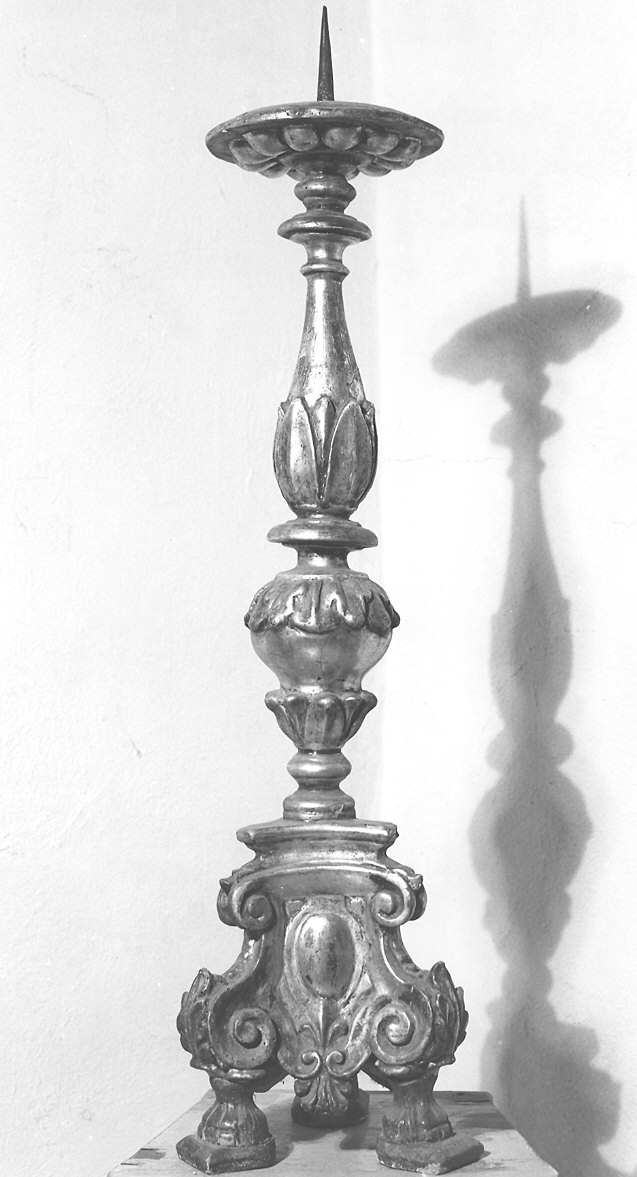 candeliere d'altare, serie - ambito parmense (metà sec. XVIII)