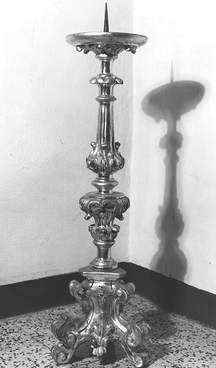 candeliere d'altare, serie - ambito parmense (metà sec. XVIII)