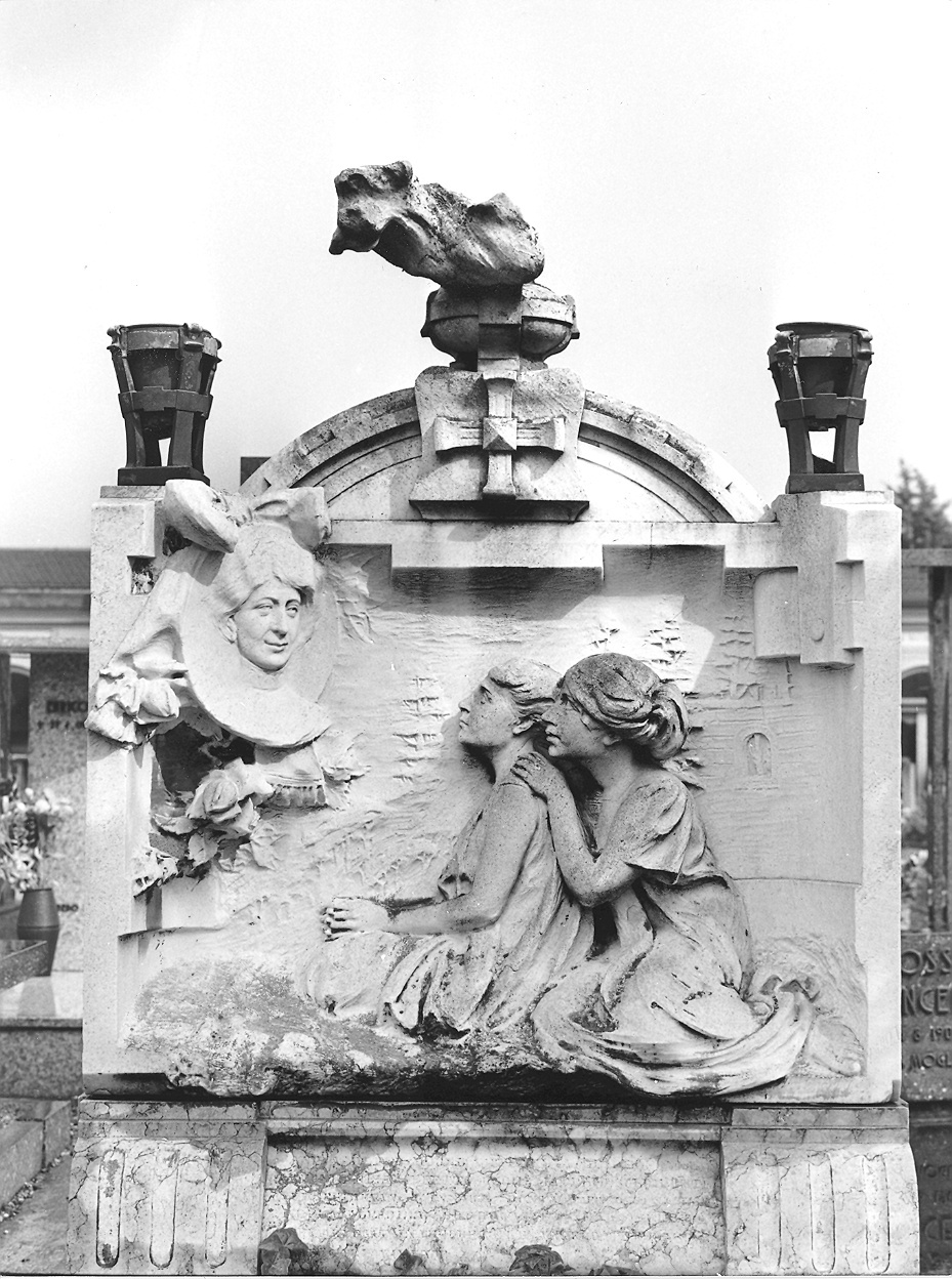 monumento funebre di Ditta Dossena Basso (sec. XX)