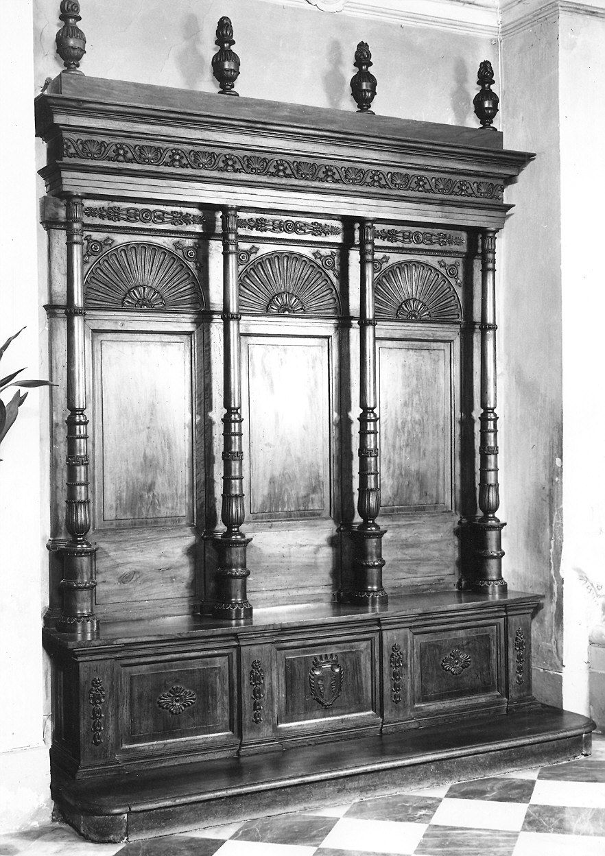 sedile per concelebrazione di Contini Desiderio (inizio sec. XX)