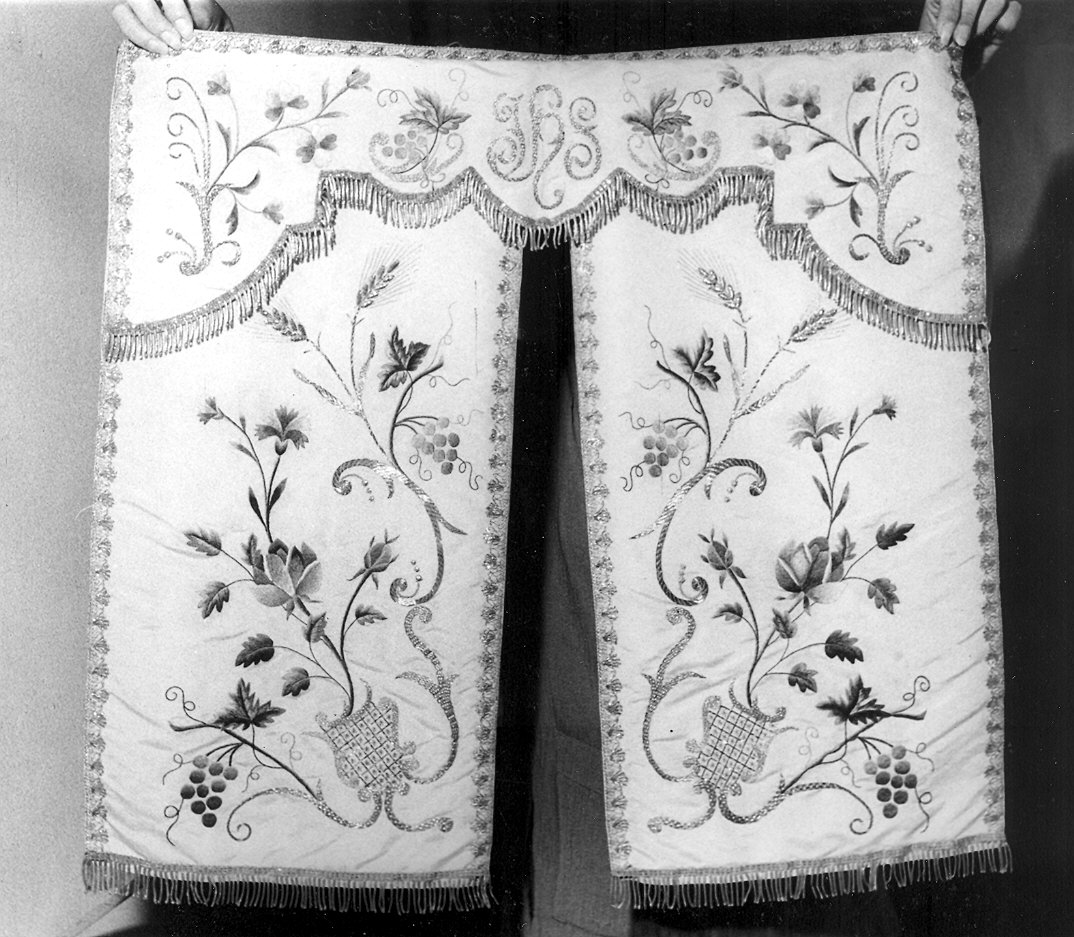 conopeo di tabernacolo - manifattura piacentina (sec. XIX)