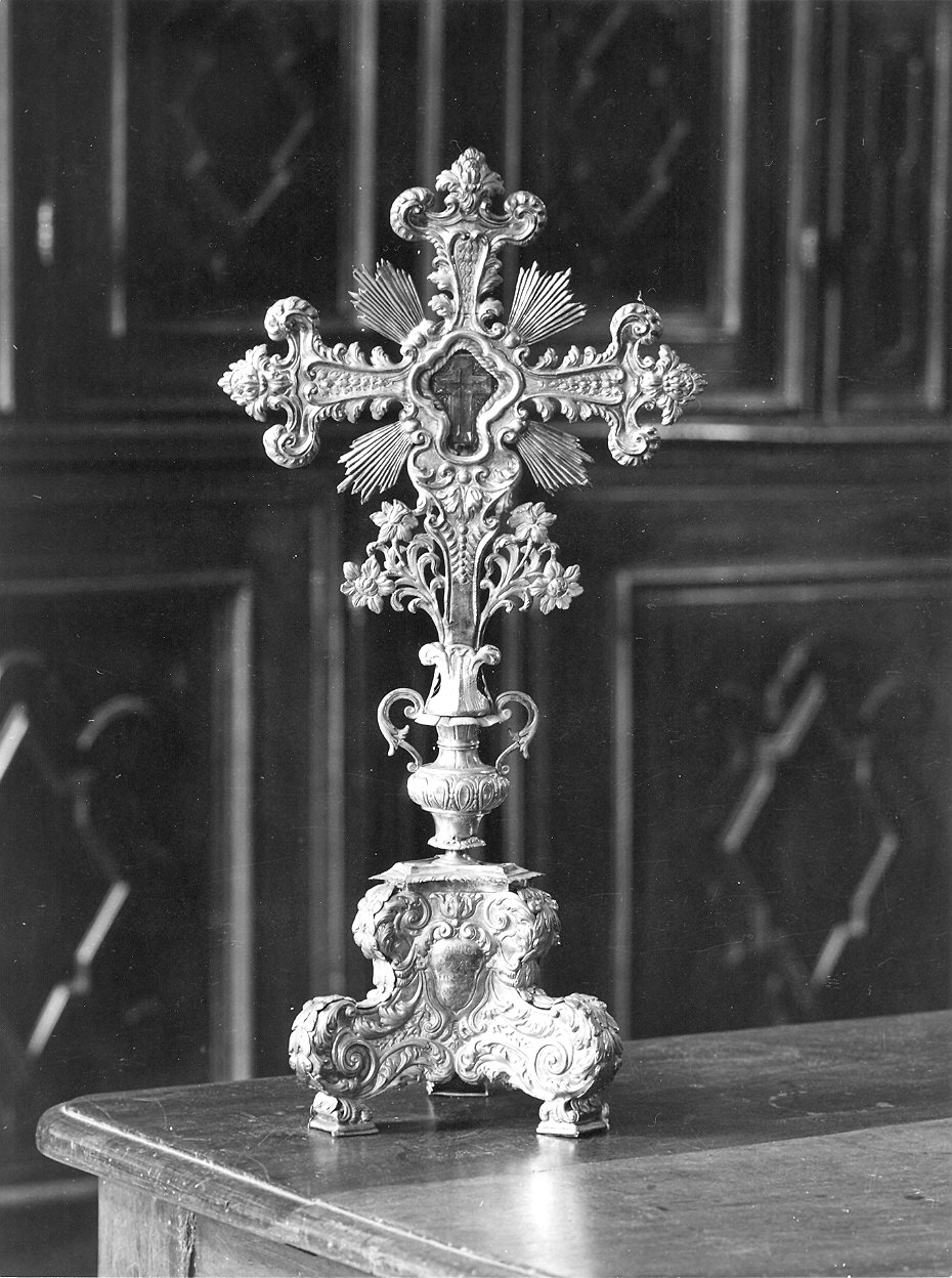 reliquiario - a croce - ambito piacentino (sec. XVIII)