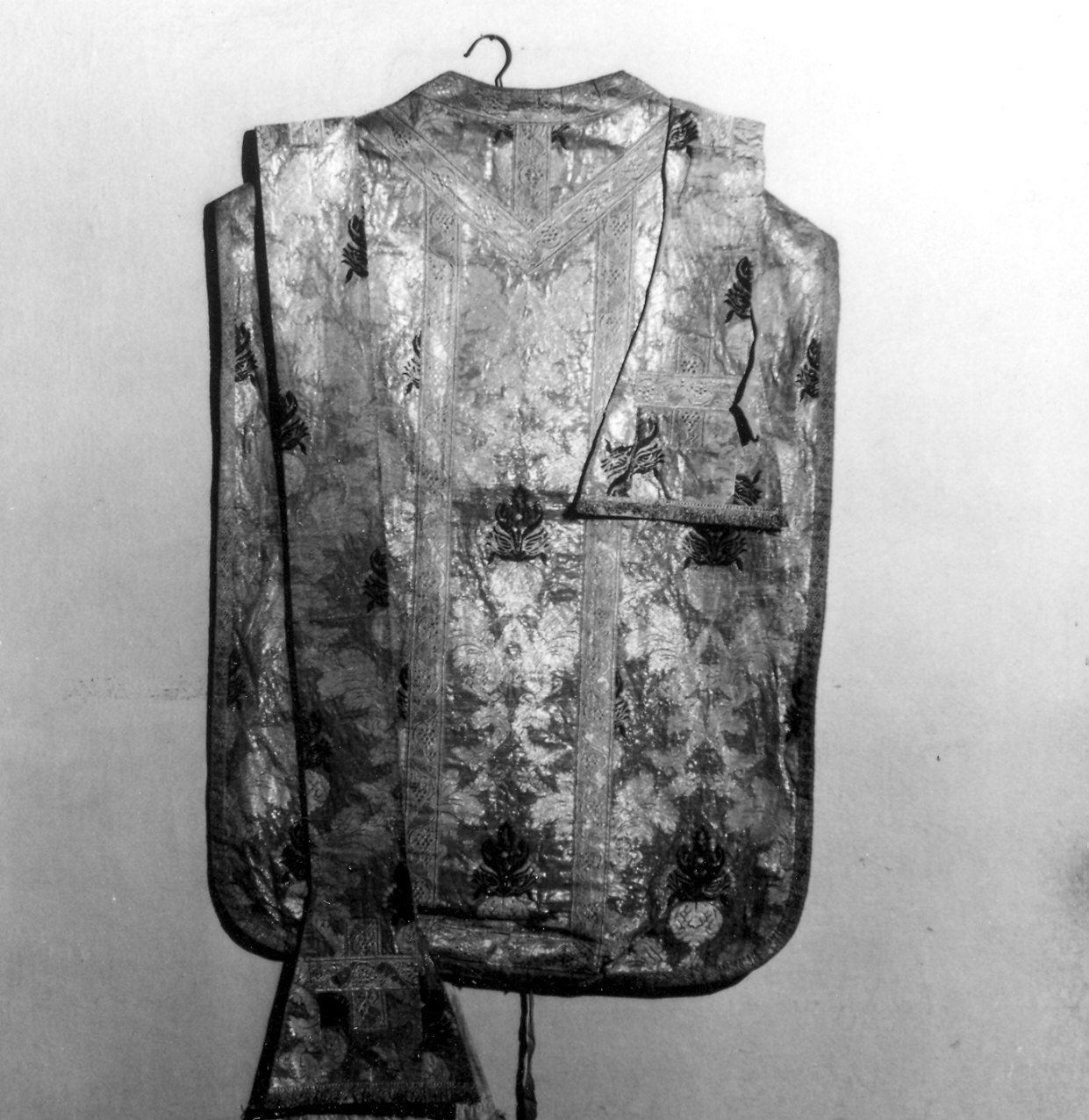 paramento liturgico, insieme - ambito piacentino (sec. XVIII)