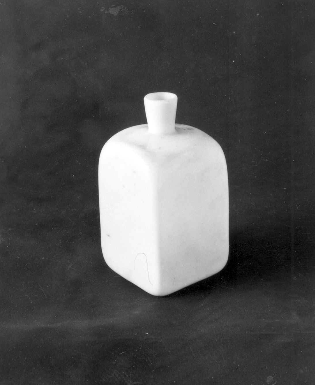 bottiglia - ambito muranese (prima metà sec. XIX)