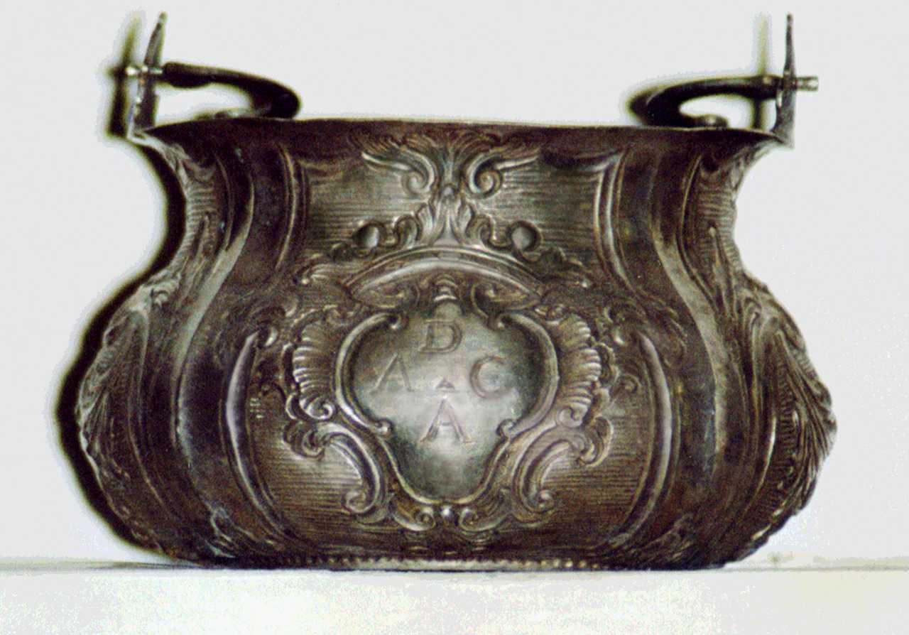 secchiello per l'acqua benedetta di Froni Giovanni (terzo quarto sec. XVIII)