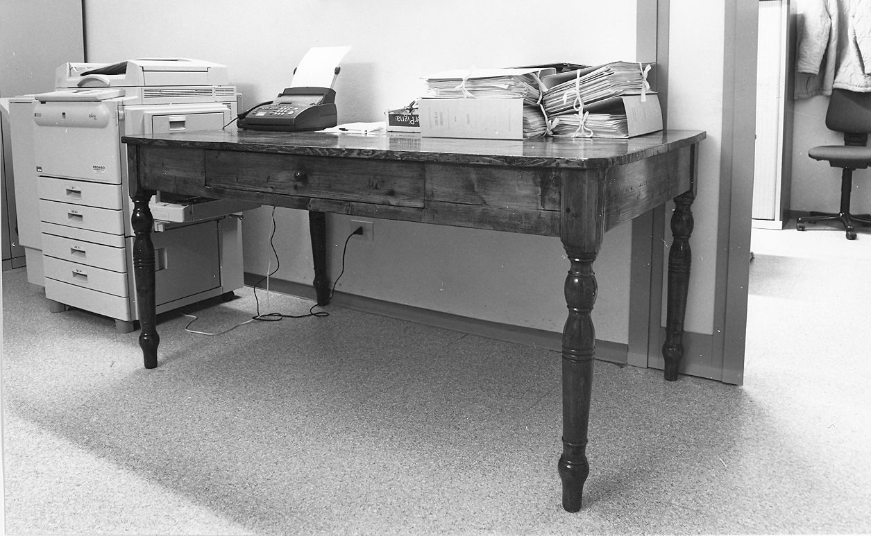 tavolo - ambito piacentino (fine/inizio secc. XIX/ XX)