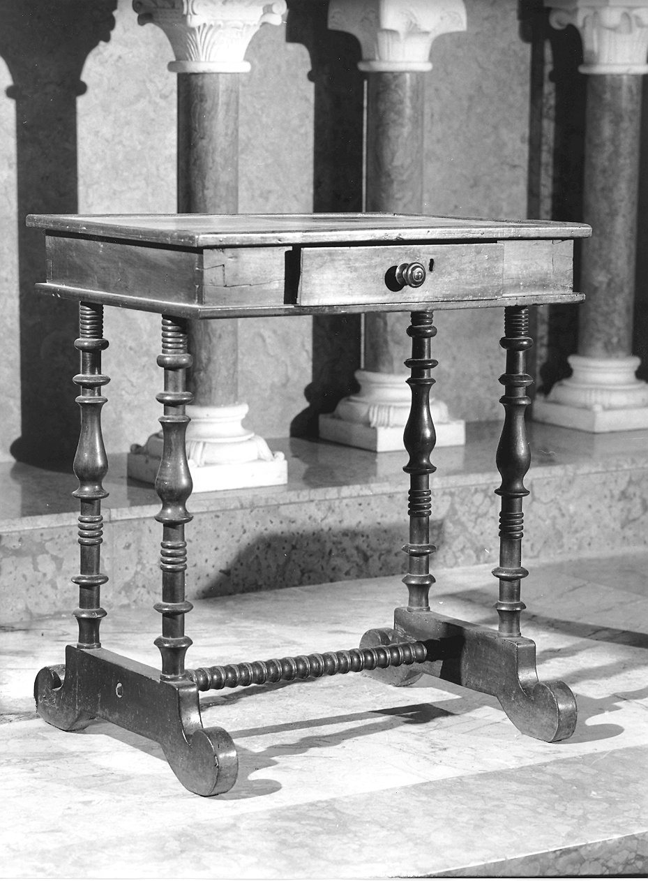 tavolino - ambito piacentino (sec. XIX)