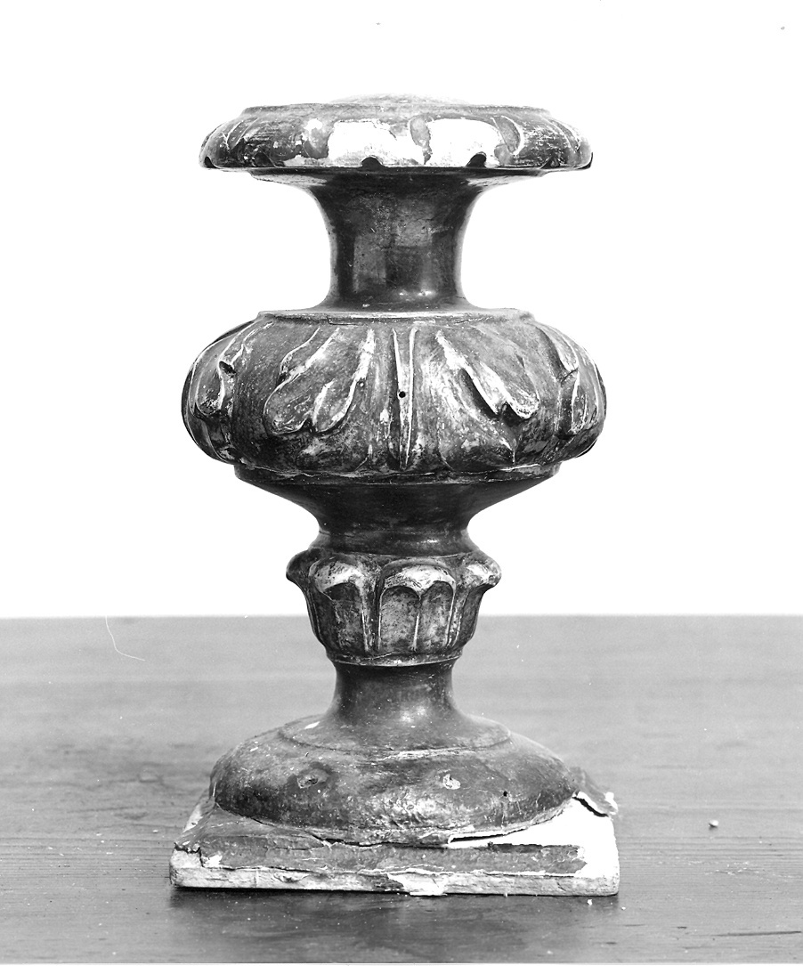 vaso d'altare per composizione floreale, serie - ambito piacentino (sec. XVIII)