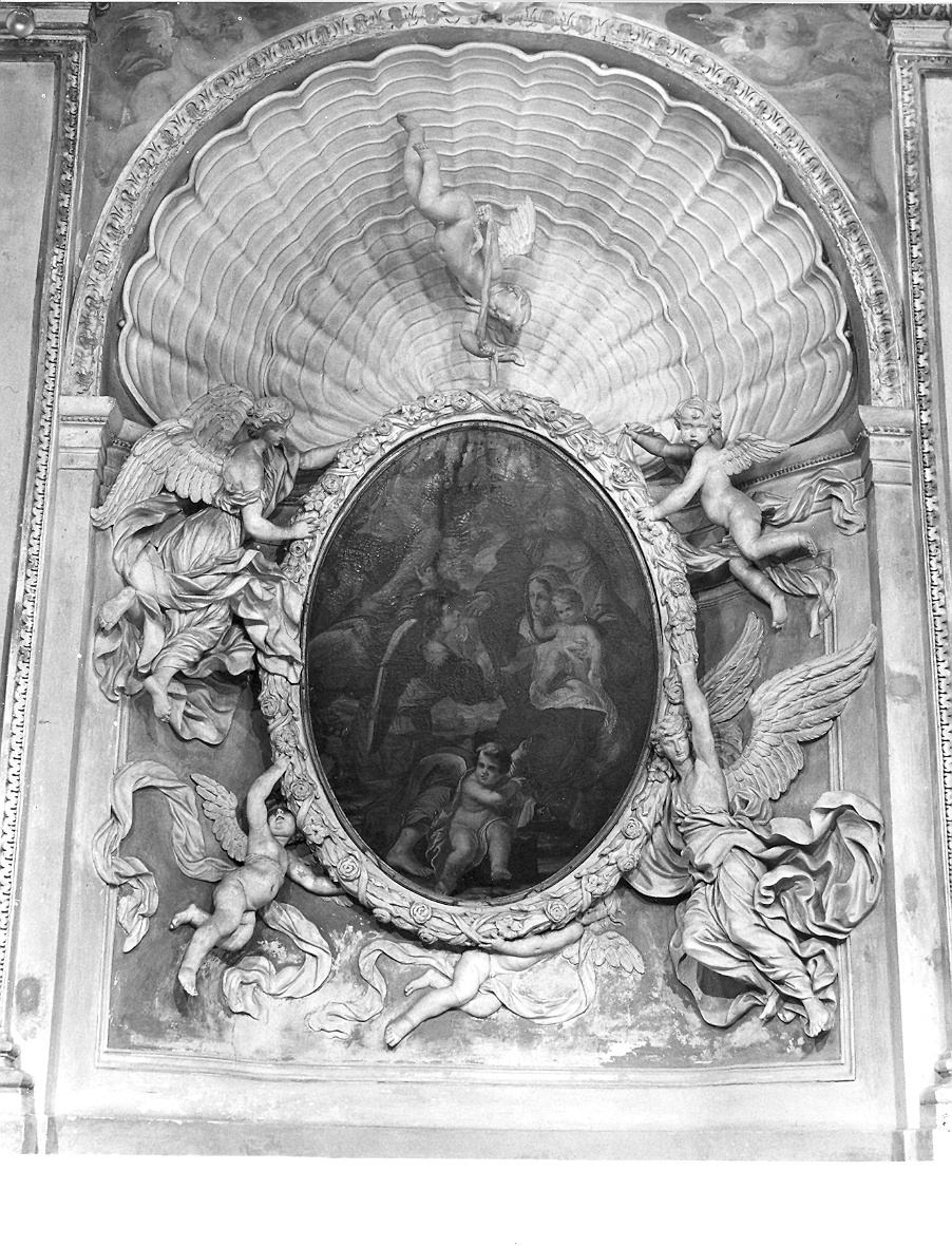 angeli reggicornice (decorazione plastica, complesso decorativo) di Della Porta Dalmazio detto Provino (attribuito) (ultimo quarto sec. XVII)