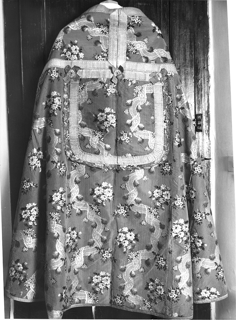 piviale - manifattura italiana (seconda metà sec. XVIII)