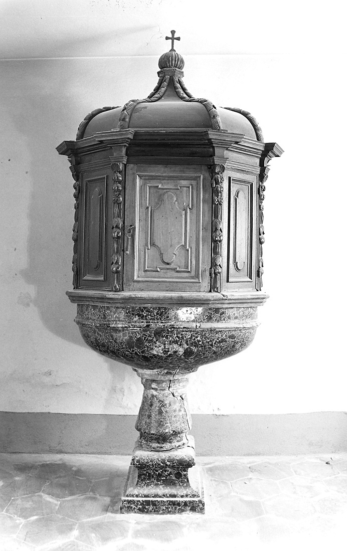 fonte battesimale - a fusto, elemento d'insieme - ambito piacentino (fine sec. XVII)