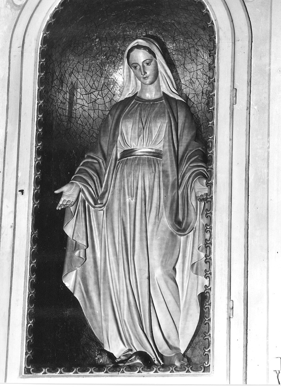 Madonna (statua) - produzione Italia settentrionale (prima metà sec. XX)