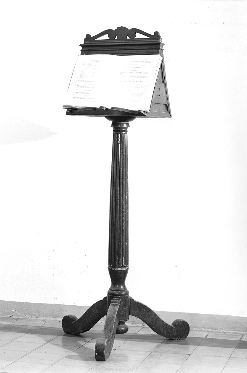 leggio a piede - ambito piacentino (sec. XIX)