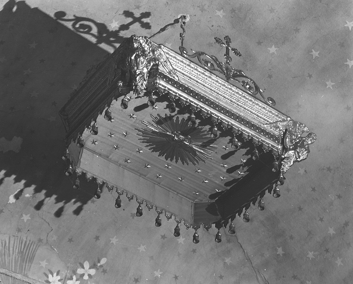 baldacchino d'altare - produzione Italia settentrionale (prima metà sec. XX)