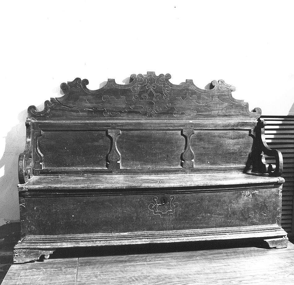 cassapanca - ambito piacentino (sec. XVIII)