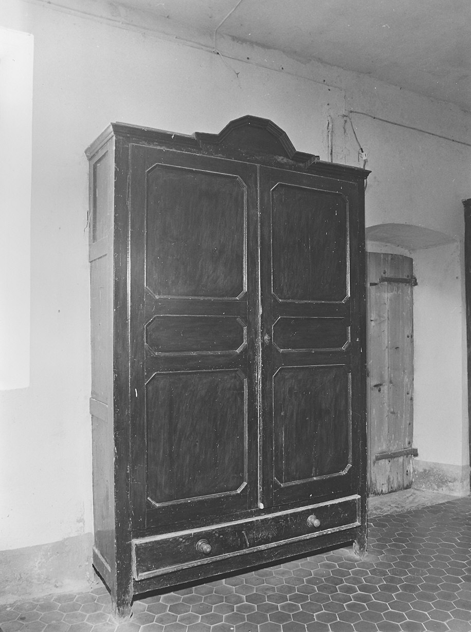 armadio - ambito piacentino (inizio sec. XX)