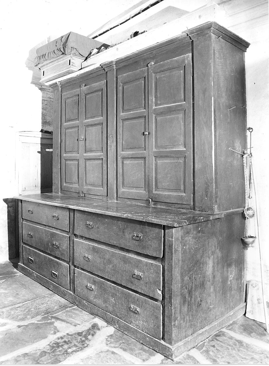 mobile da sacrestia - ambito piacentino (inizio sec. XX)