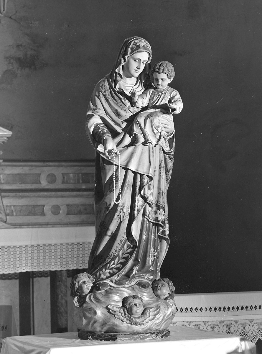 Madonna del Rosario (statua) di Nardini Marco (sec. XX)