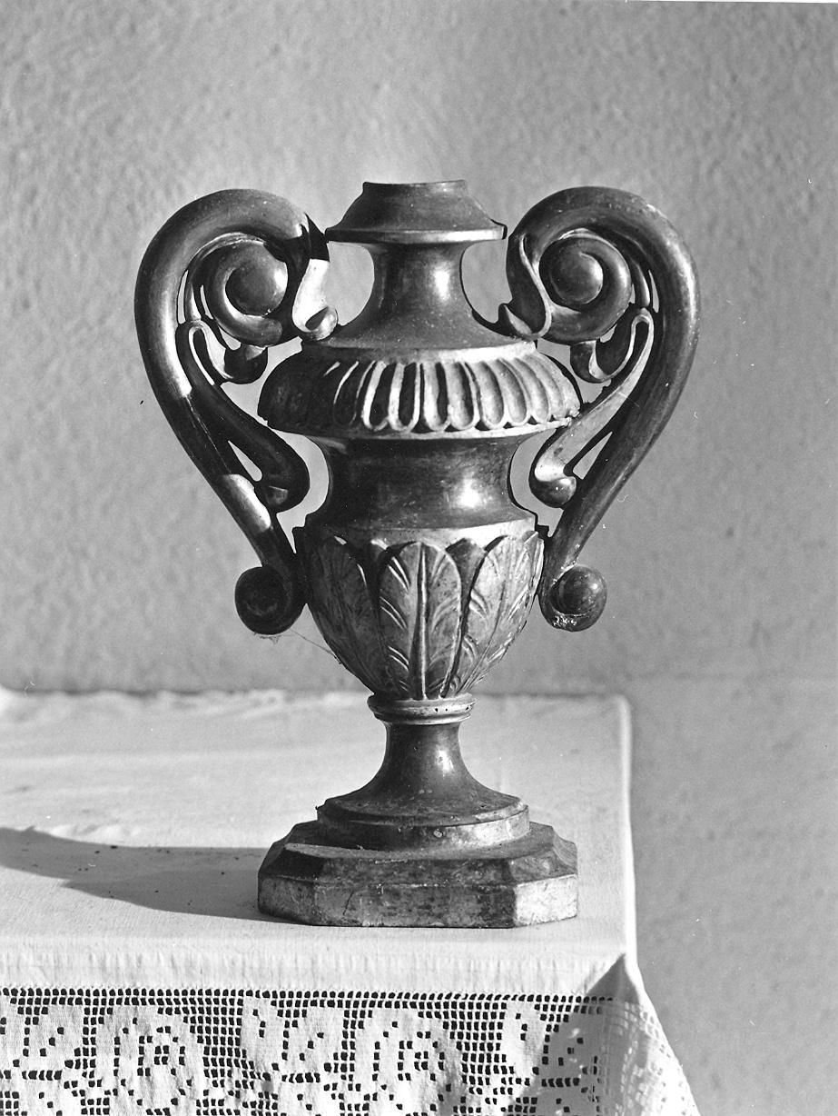 vaso d'altare per composizione floreale, serie - ambito piacentino (sec. XIX)