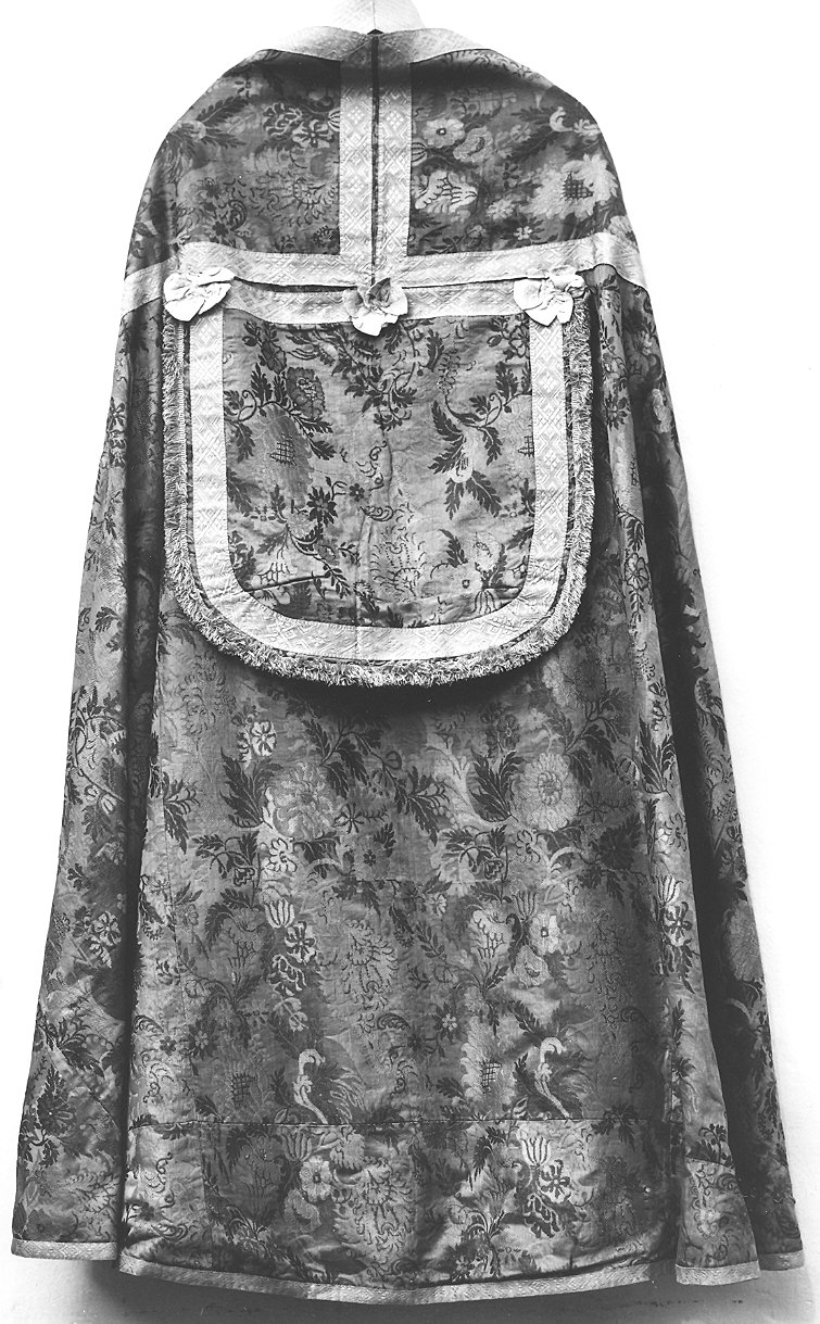 piviale - manifattura emiliana (sec. XVIII)