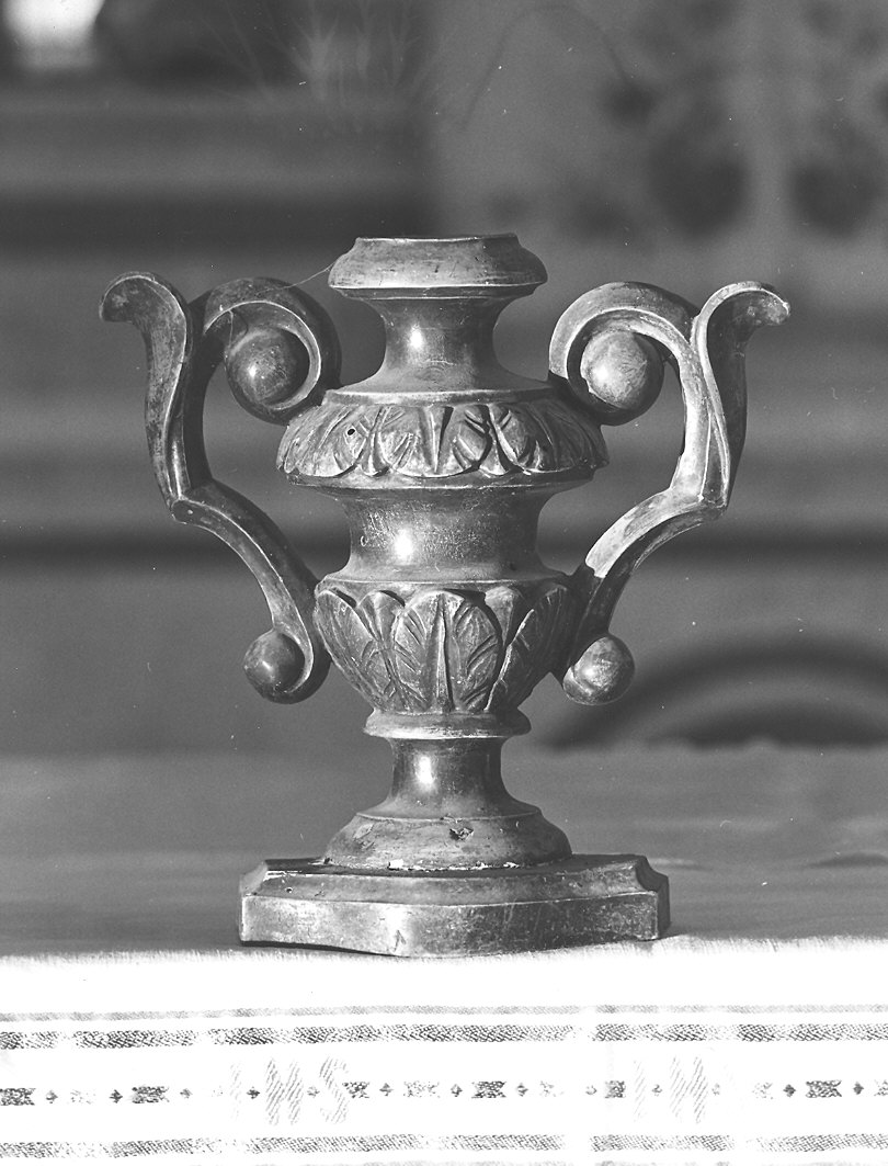 vaso d'altare per composizione floreale, serie - ambito piacentino (fine/inizio secc. XVIII/ XIX)
